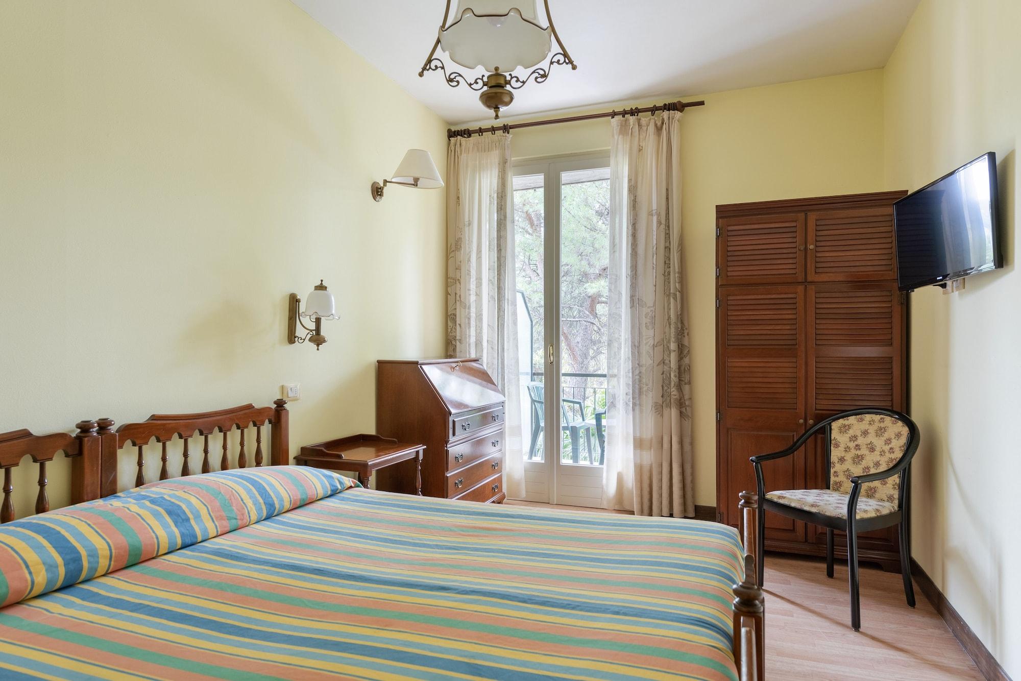 גארדה Hotel Royal מראה חיצוני תמונה