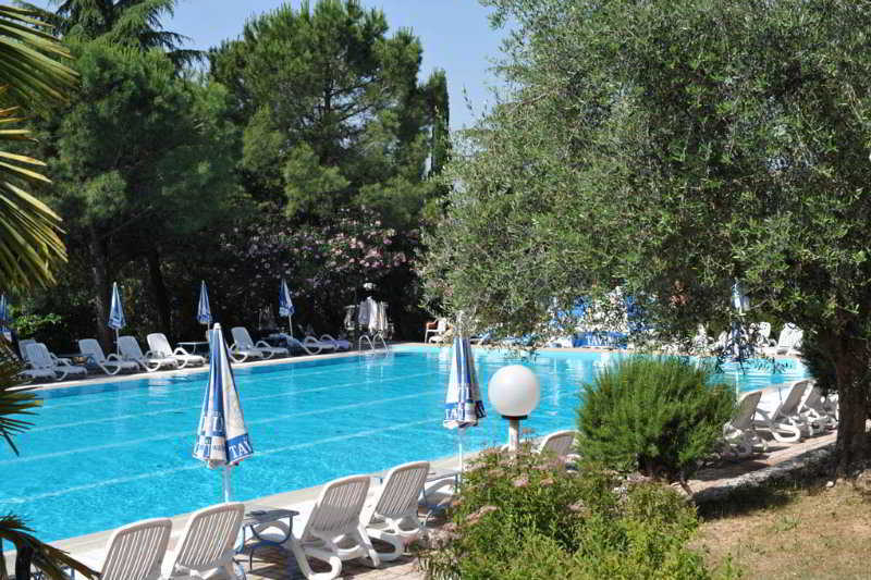 גארדה Hotel Royal מראה חיצוני תמונה