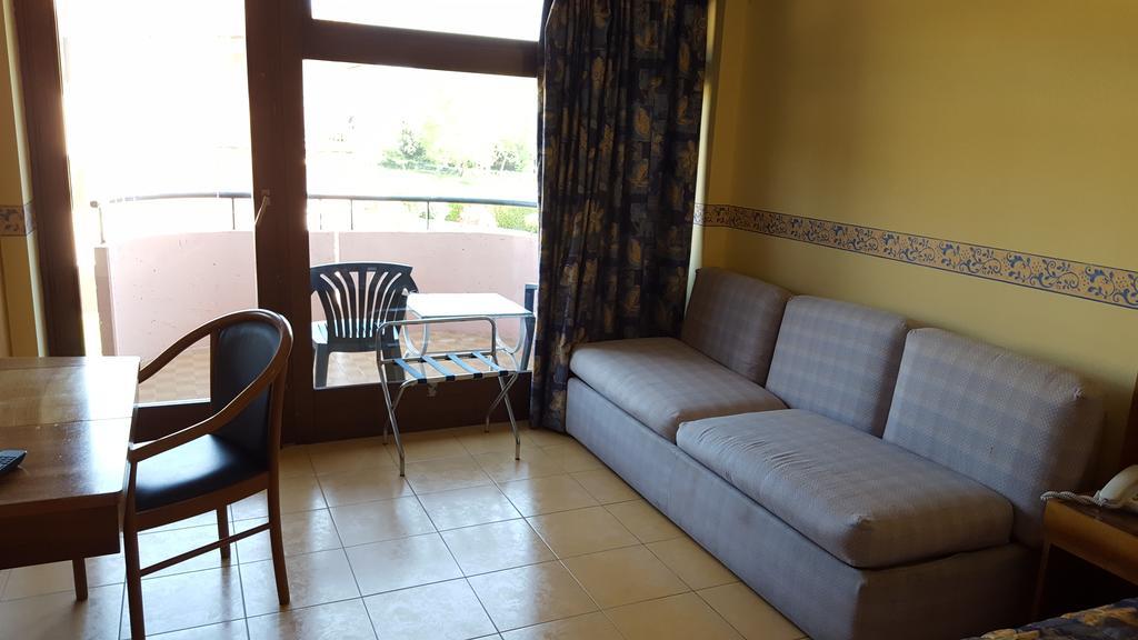 גארדה Hotel Royal מראה חיצוני תמונה