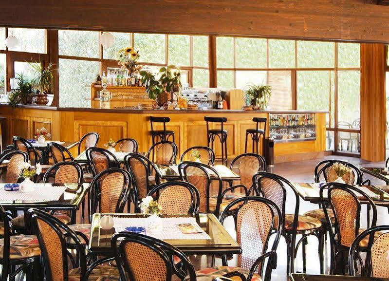 גארדה Hotel Royal מראה חיצוני תמונה